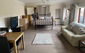 Stunning Guest Suite With Private Hot Tub